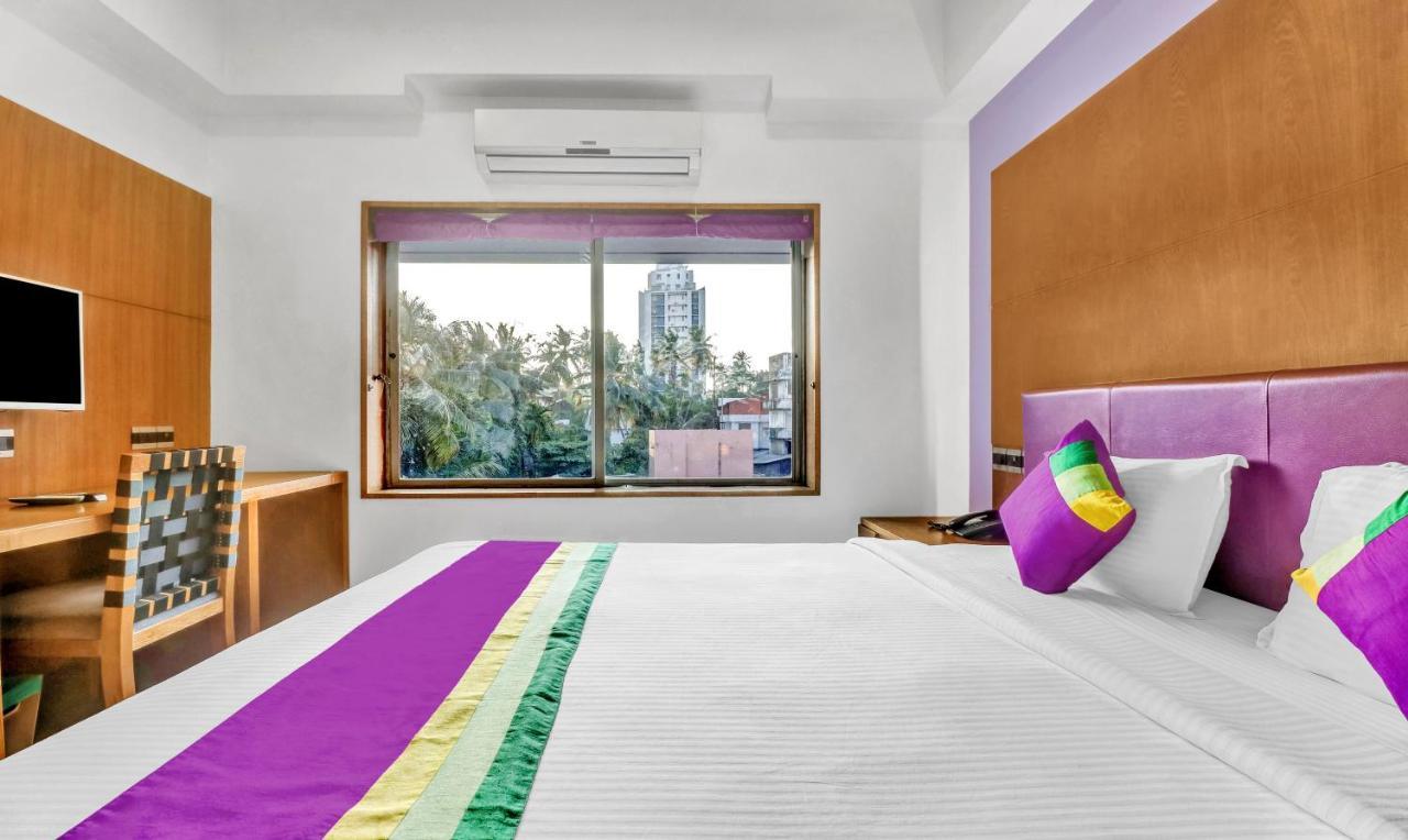 Medora Hotel Kozhikode Buitenkant foto