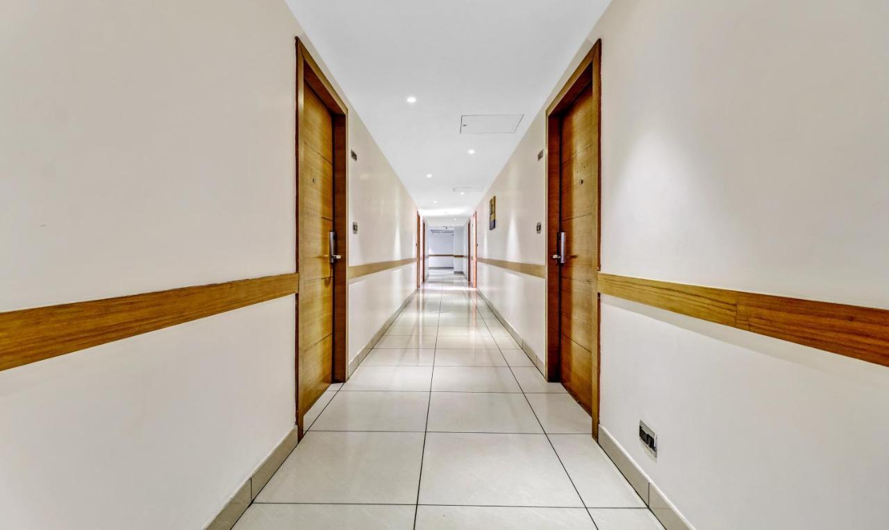Medora Hotel Kozhikode Buitenkant foto